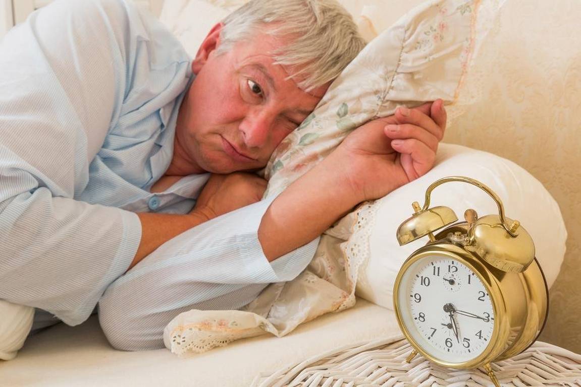 Mất ngủ và phương pháp điều trị bệnh mất ngủ ở người già